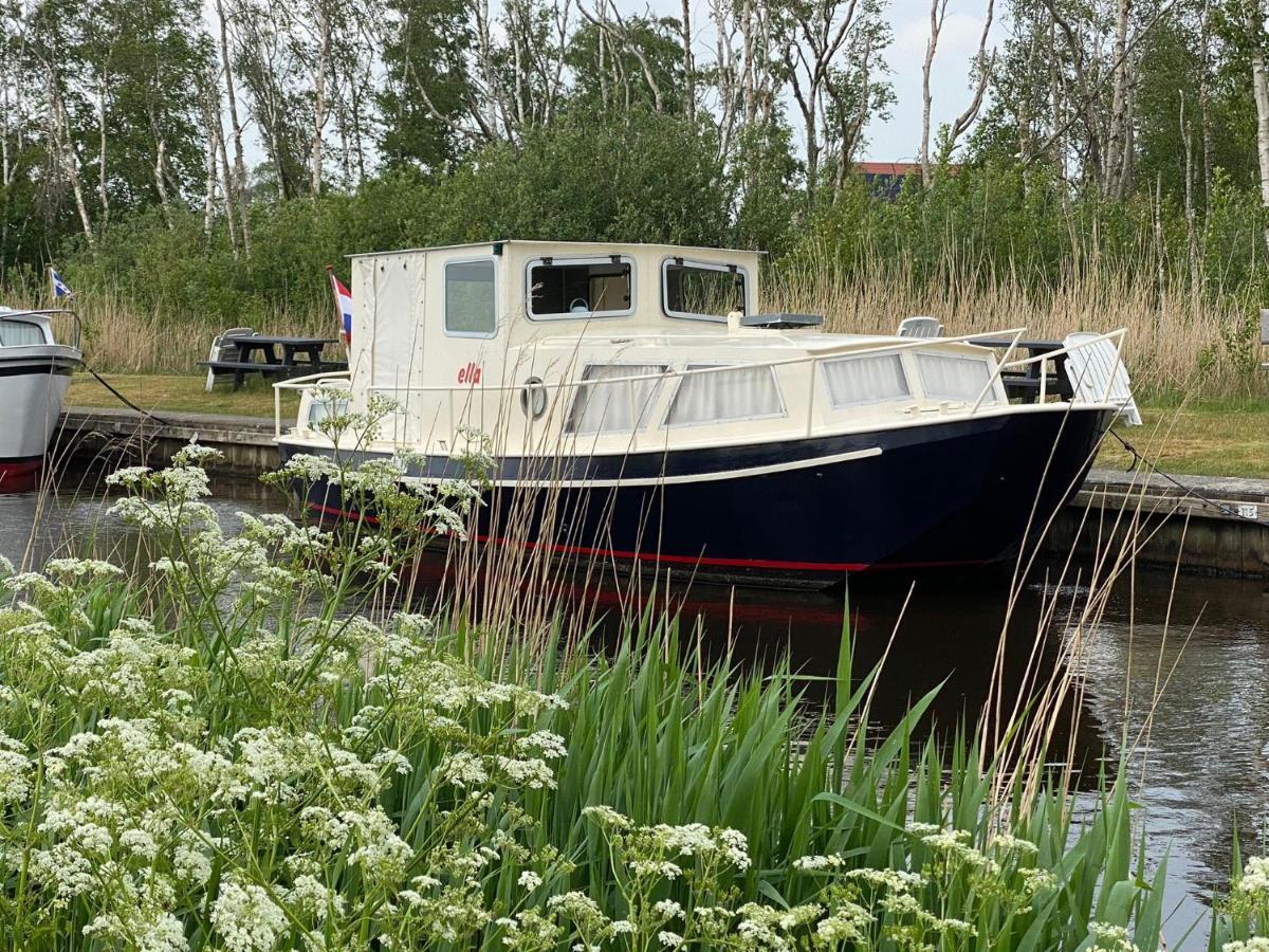 Boat Ella - Kamperen Op Het Water -Niet Om Mee Te Varen -Read Host Profile-Lees Hostprofiel Jutrijp Екстериор снимка